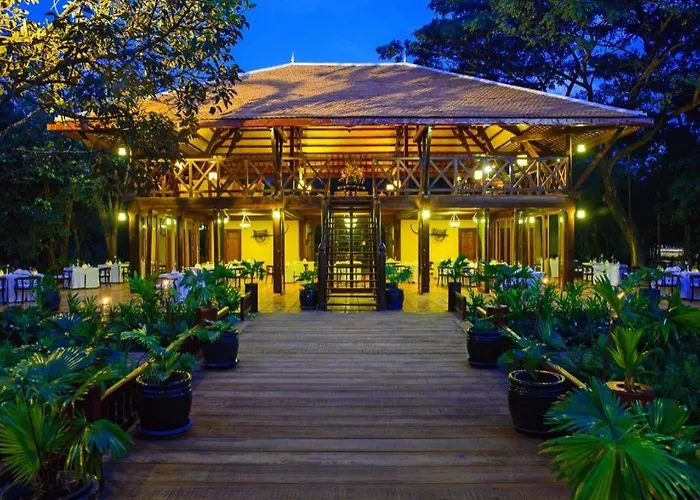 Angkor Village & Siem Reap