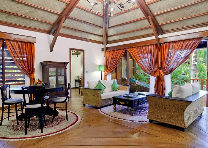 Angkor Village & 5*