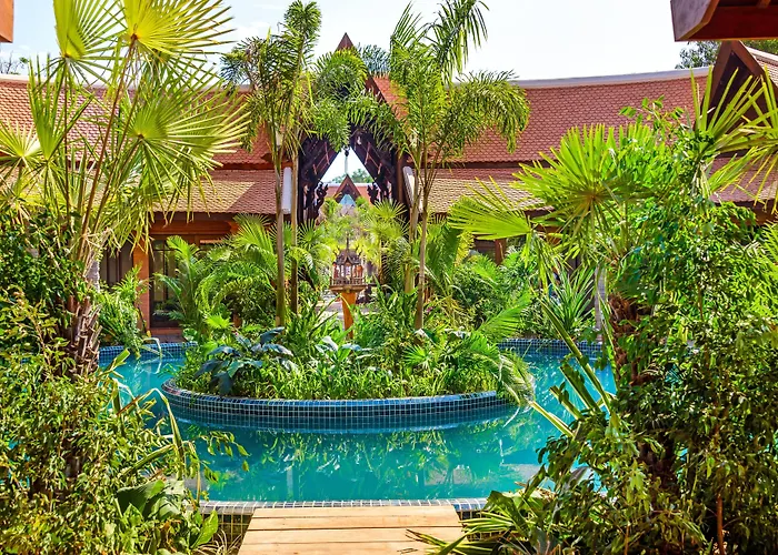 Angkor Village & Siem Reap