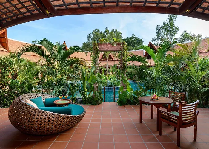 Angkor Village & Siem Reap