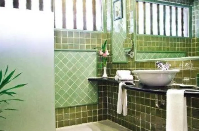 Angkor Village & Resort 5*