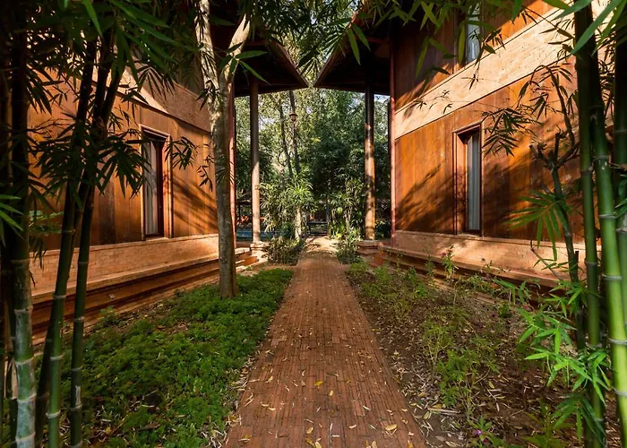 Angkor Village & 5* Siem Reap
