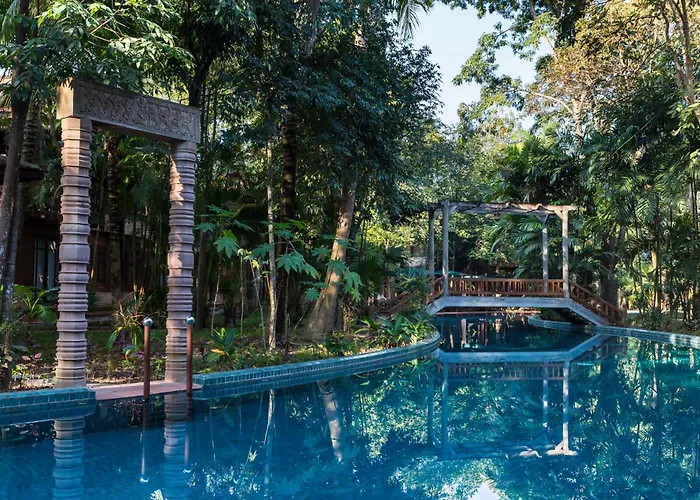 Angkor Village & Siem Reap